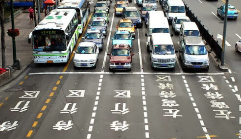 Ford Revs Up To Knock Toyota Out Of The Race In China