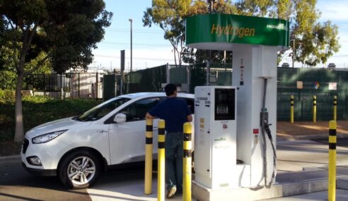 Poo-powered Hydrogen Vehicles