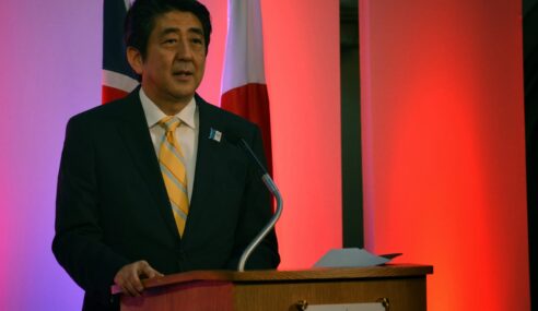 Japanese Autoworkers Want a Slice of the Abenomics Pie