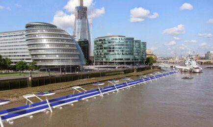 Londoners to cycle over water