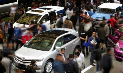 China new car sales slow down
