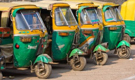 Uber India ride-hailing service now includes auto rickshaws