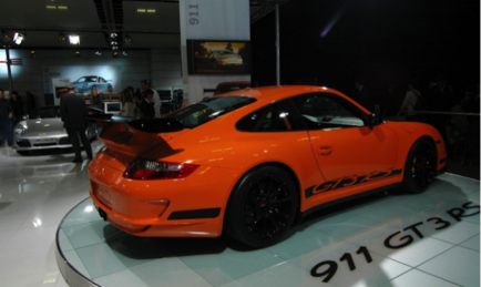 Porsche leaves cheeky note for Honda