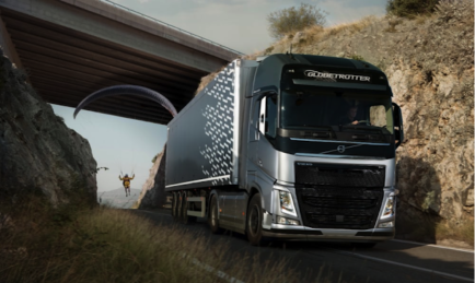 Paraglider + Volvo = EXCITEMENT