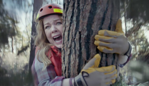 Melissa MacCarthy does the Super Bowl