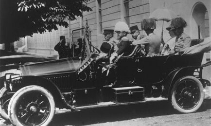 These Mysterious Vehicles will give you the Creeps