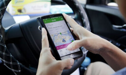 How to Ride Safely with Uber or Grab