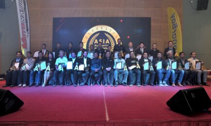 X-1R wins Best Lubricant Award