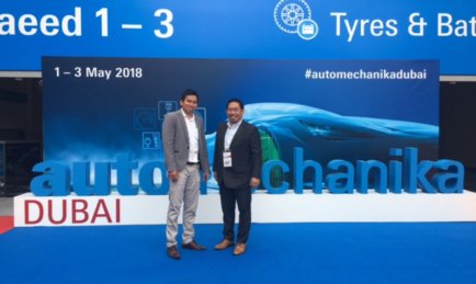 X-1R Executives and Customers Participate in the Dubai Automechanika Trade Show