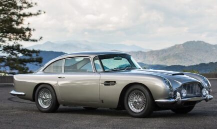 James Bond’s Aston Martin DB5 Reincarnated