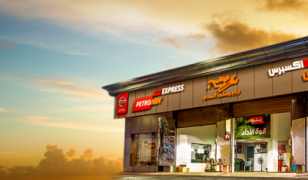 Kolaborasi Antara Rangkaian Minyak Pelincir Kedua Terbesar Dunia Bersama X-1R Di Pusat Perkhidmatan Di Seluruh UAE