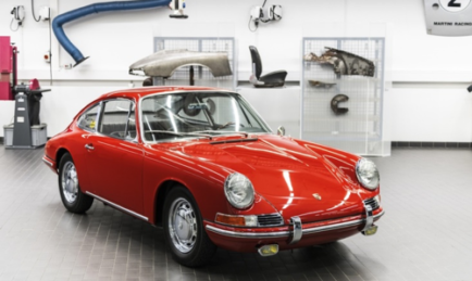 Porsche Museum’s Oldest 911 Ever, Now On Display