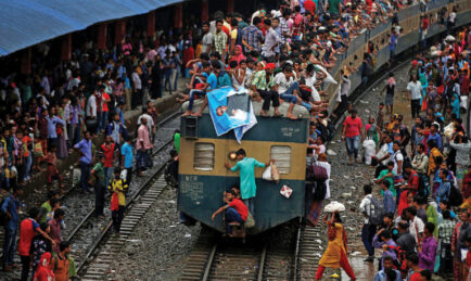 OVERLOAD! How Much Can One Vehicle Take? You’d Be Surprised…