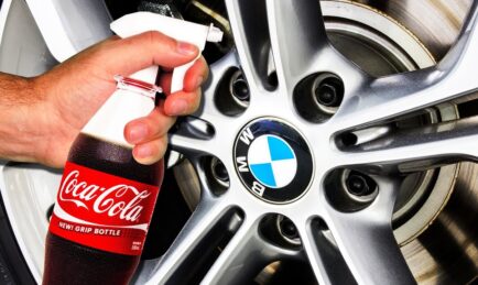 Air Coke Juga Boleh Buat Cuci Kereta? Lagi Tips Murah Cuci Kereta Yang Lama Tersadai Semasa PKP