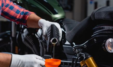 5 Benefits of Flushing Your Motorcycle Engine Before an Oil Change