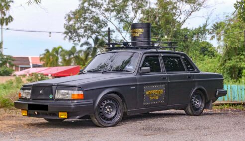 Food Truck Operator Transforms Classic Car for Deliveries During Lockdown