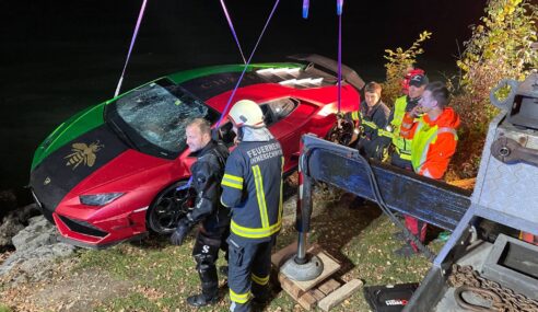 Lamborghini Huracan Terjun Tasik Sebab Nak Tiru James Bond?