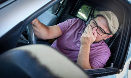 Bau Kaki Pemandu Dan Penumpang Depan Boleh Jadi Punca Kereta Bau Busuk?