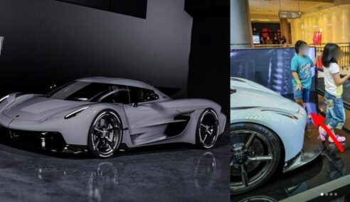 Tindakan Kanak-Kanak Yang Peluk, Sandar Kaki Pada Hypercar Koenigsegg Jesko Absolut Berharga RM 14.4 Juta Jadi Pertikaian Netizen