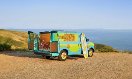 Spend A Night In Scooby Doo’s Mystery Machine Camper For Only US$20