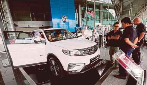 Kereta Baharu Tapi Tempoh Tunggu Bukan Main Lama