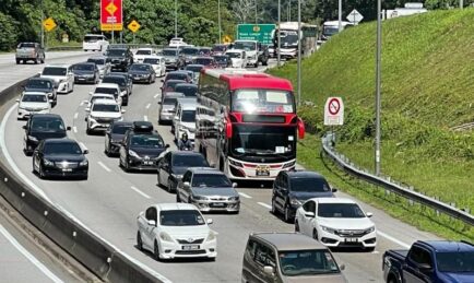 Trafik Dijangka Sesak Teruk Di Lebuhraya Karak dan LPT1 Menjelang Aidiladha 2022
