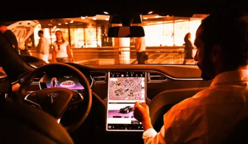Tesla Cuts Car’s Range; Holds Owner Ransom to Get Stolen Range Restored!