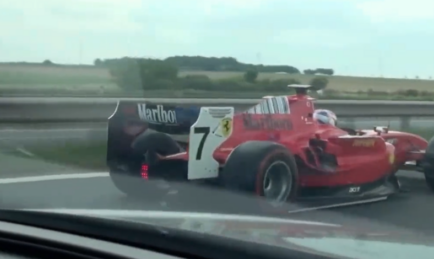 Apa Jadi Bila Kereta F1 Ferrari Guna Jalan Raya Awam?