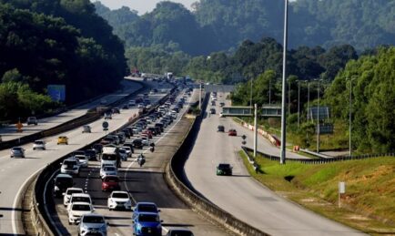 PLUS Keluarkan Jadual Perjalanan PRU15. Dijangka 2 Juta Pulang Mengundi.