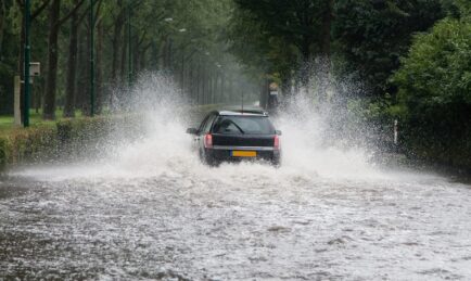 6 Things You Need To Know Before You Drive Through Floods