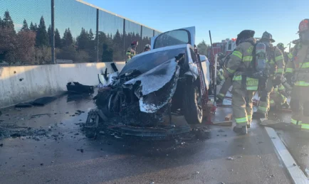 Fire Department Puts Out Burning Tesla Model S Using 6,000 Gallons of Water