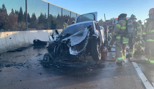 Fire Department Puts Out Burning Tesla Model S Using 6,000 Gallons of Water