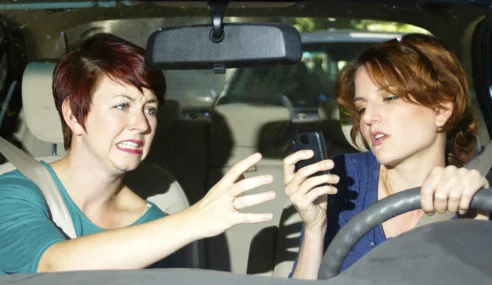 Survey Shows We Learn Bad Driving From Our Parents
