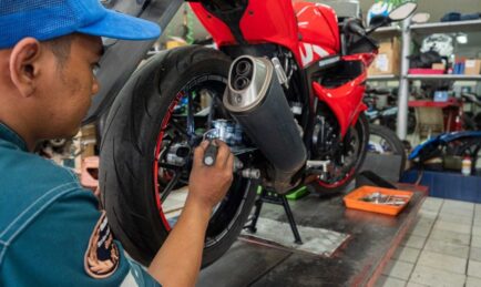 Tips Mudah Untuk Menjaga Motosikal Anda