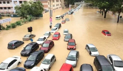 5 CARA MENGESAN KERETA PERNAH TENGGELAM BANJIR