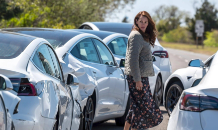 Tesla Model 3s go Kamikaze in new Julia Roberts Movie