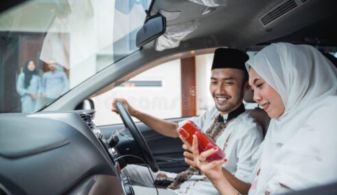 150 Wacky and Wonderful Questions To Keep Your Road Trip Buddies From Nodding Off