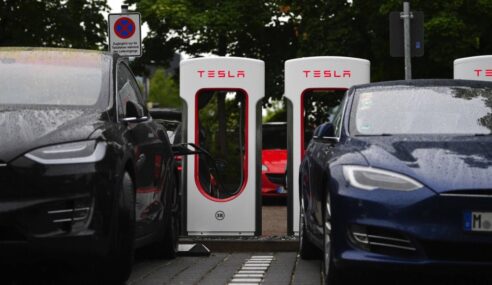 There’s A Really Huge Problem with Pre-Owned Electric Cars