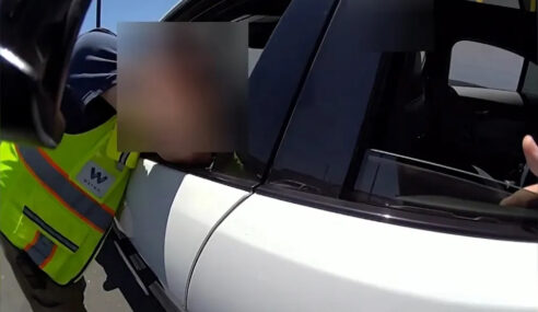 Police pull-over Waymo driverless taxi that freaked out