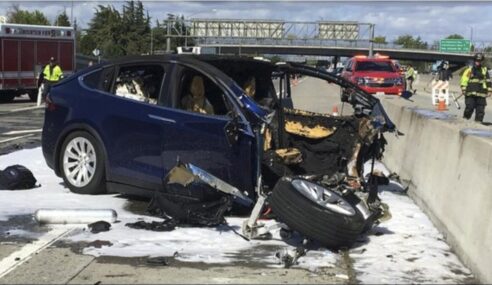 There’s Hidden Tesla Autopilot Data That Reveal Why They Crash & No, They’re Not Sharing