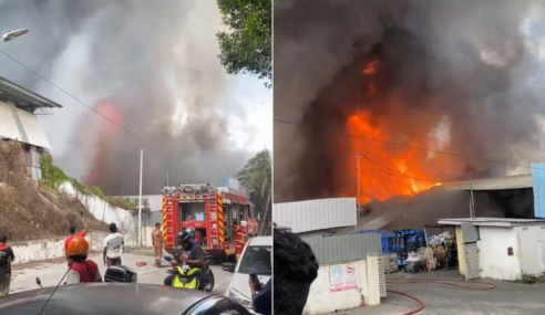 Kilang Bateri EV & Telefon Bimbit Di Melaka Terbakar.