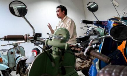 Indonesian Entrepreneur Turns Old Vespas Into Electric Bikes