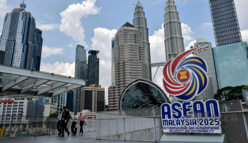 SIDANG KEMUNCAK ASEAN KE-47. MALAYSIA SEMAKIN BERANI TUNJUK TARING DALAM DUNIA AUTOMOTIF ASIA TENGGARA?