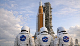 NASA are going Back to the Moon and X-1R Is Rolling There Too