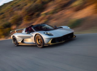 Aston Martin Valhalla Spider – taking it to the extreme
